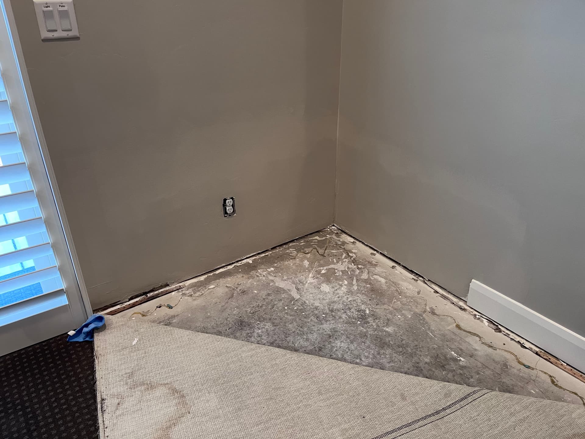 Gallery photos for Drywall Repair Done Right - No Trace Left Behind: Image #1