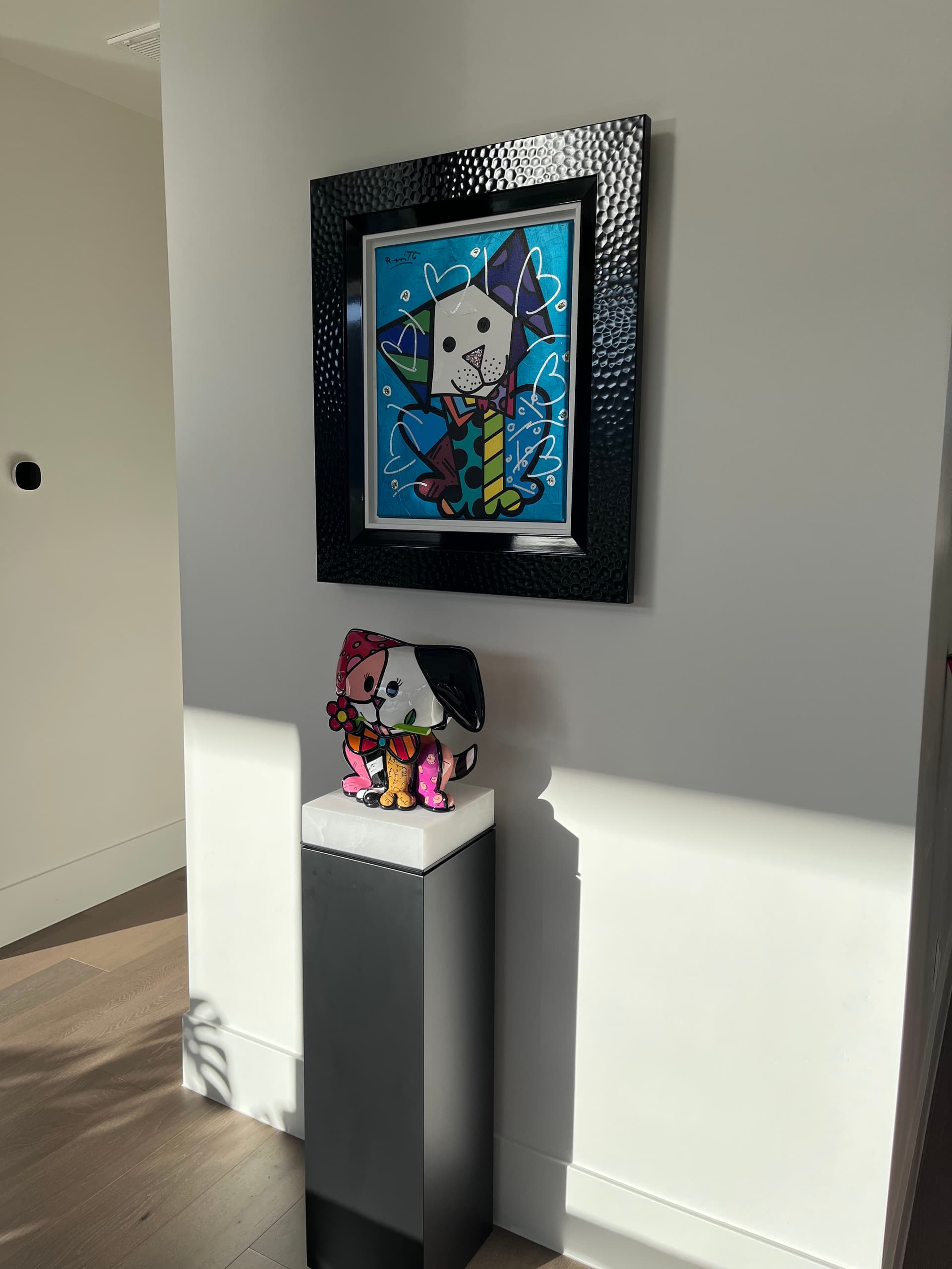 Gallery photos for Tapestry and Art Installation That Turned a Home Into a Gallery: Image #8