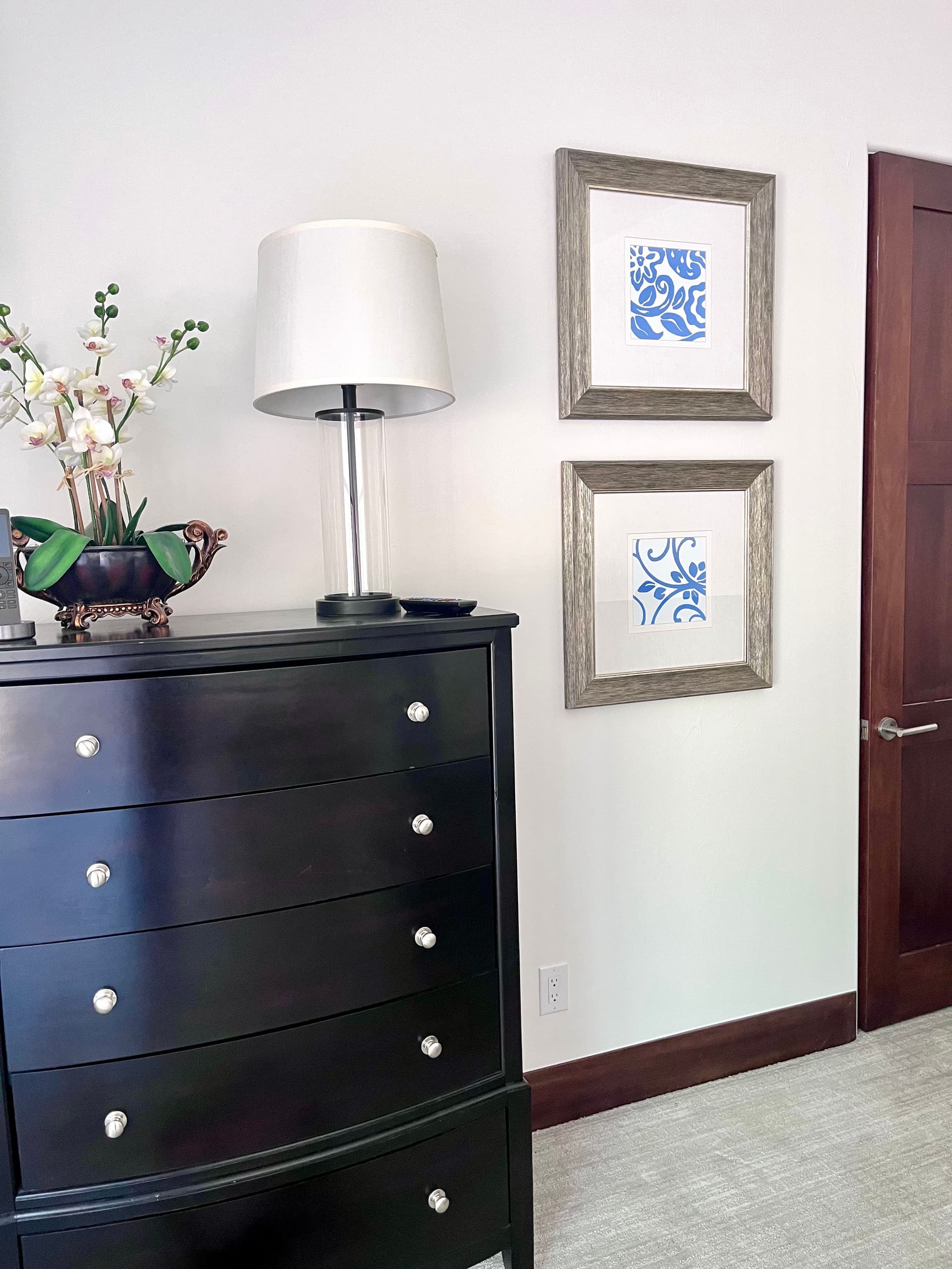 Gallery photos for Mirror and Picture Hanging That Makes Every Room Feel Complete: Image #3